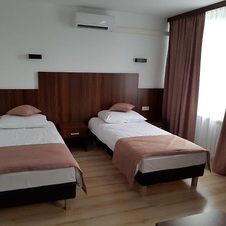 Pod Kominem Pokoje I Apartamenty Brzezie  Екстериор снимка